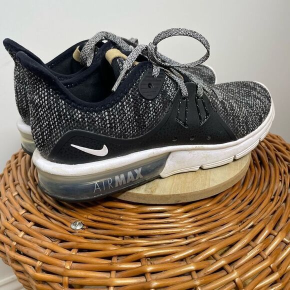 Nike Air Max Sequent 3 Running Shoes Sneakers Athletic Women Size 7.5 Gray Black - Picture 3 of 9